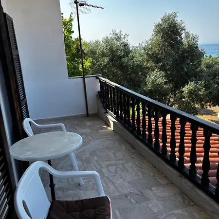 Konstantinos Polichrono بوليخرونو